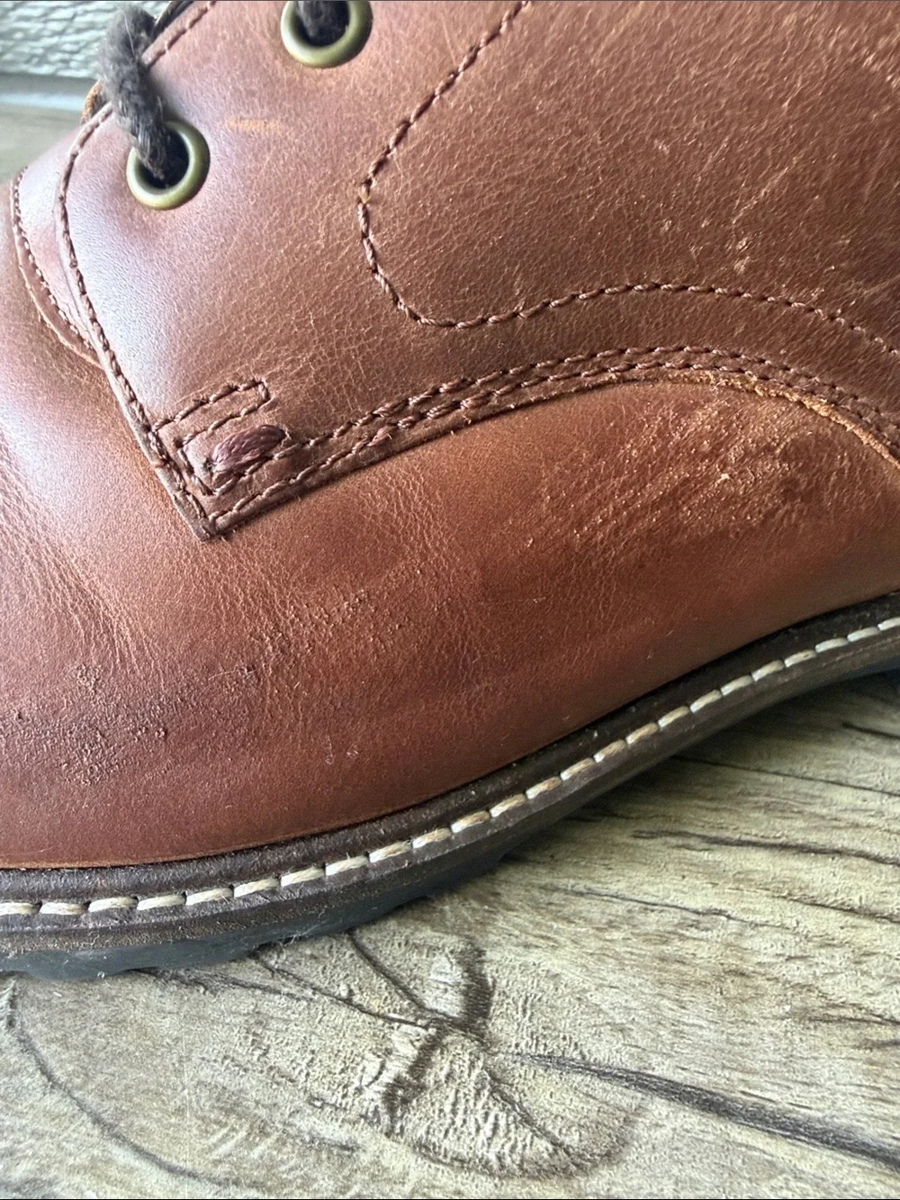 Cole Haan Men's Chestnut Leather Chukka Boots size 10 M